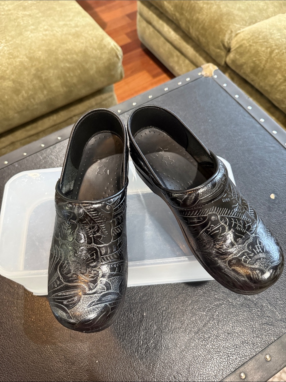 Dansko Black Embossed Floral Tooled Leather Clogs 39